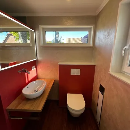 Weichenhaus Direkt Am Nord-ostsee-kanal