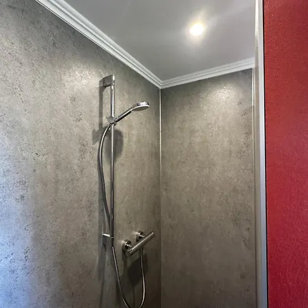 Weichenhaus Direkt Am Nord-ostsee-kanal * Breiholz