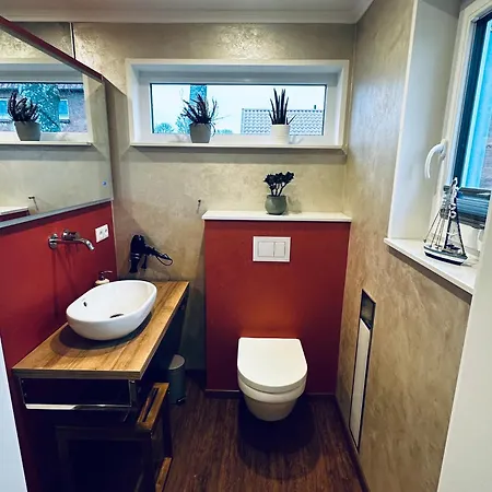 Weichenhaus Direkt Am Nord-ostsee-kanal